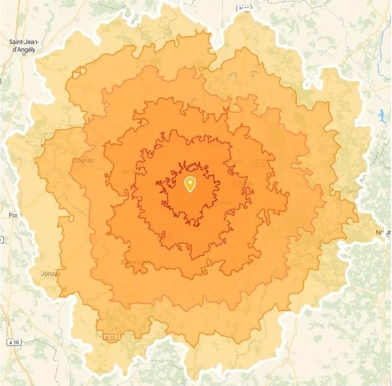 Carte de sectorisation avec dégradé orange illustrant les zones de déplacement en Charente (16) pour la garde d'animaux à domicile.